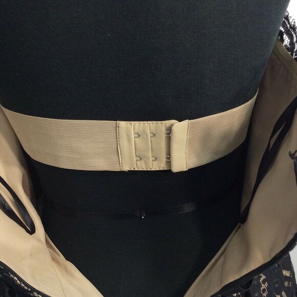 Robert Rodriguez Neiman Marcus Black Lace Dress 6 - Picture 8 of 11